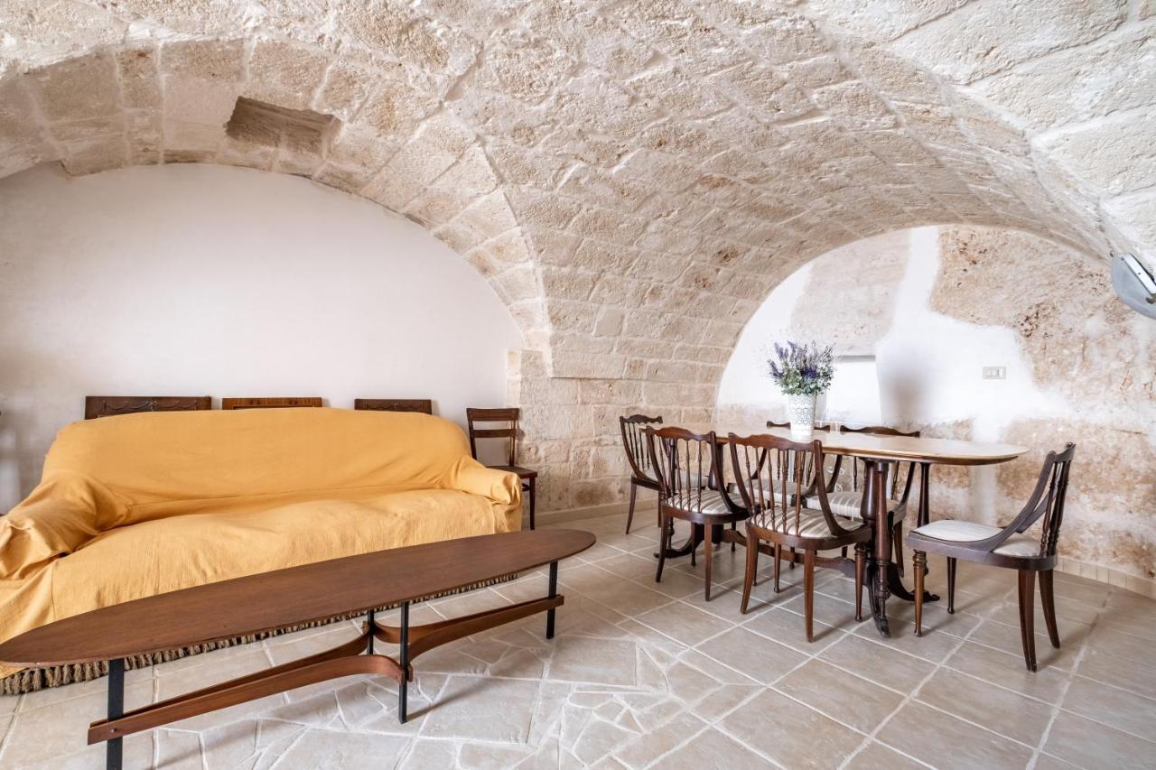Dimora Lucrezia - Big & Central Apatment With Parking Ostuni Extérieur photo