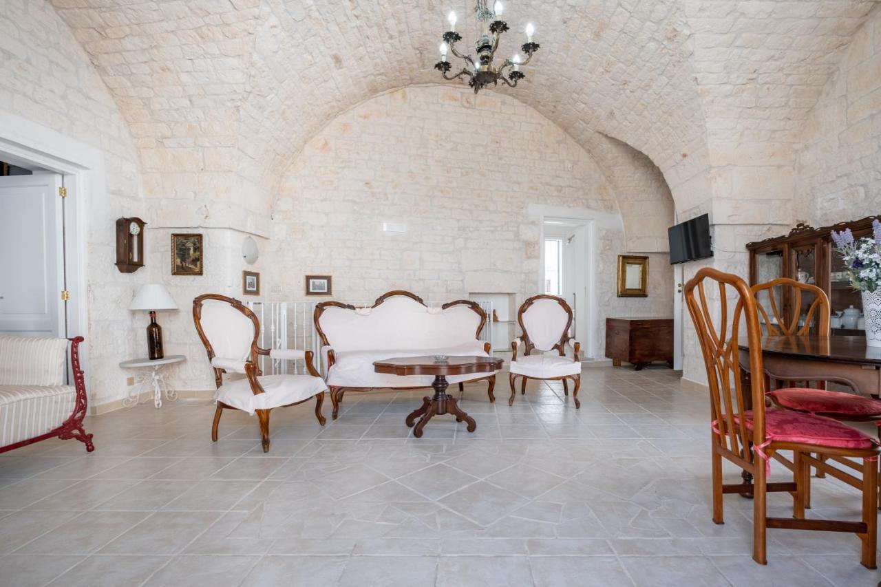 Dimora Lucrezia - Big & Central Apatment With Parking Ostuni Extérieur photo