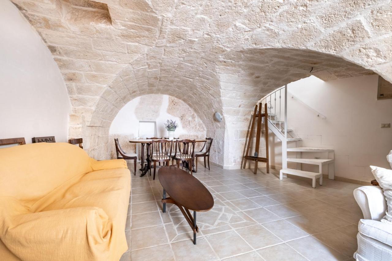 Dimora Lucrezia - Big & Central Apatment With Parking Ostuni Extérieur photo